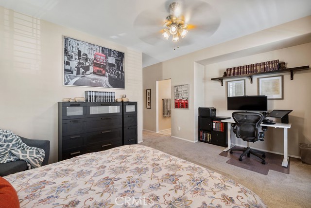 24136 Willowbrooke Court, Valencia CA: https://media.crmls.org/medias/9d07b475-d097-44ca-9a27-500df371a434.jpg