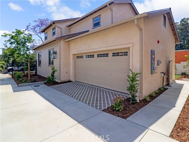 Detail Gallery Image 5 of 44 For 613 E Walnut Ave, Monrovia,  CA 91016 - 3 Beds | 3 Baths