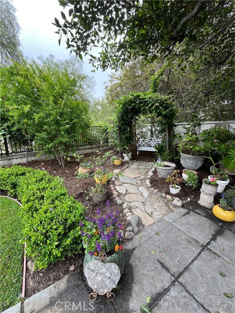 Detail Gallery Image 10 of 14 For 24112 Country View Dr, Coto de Caza,  CA 92679 - 3 Beds | 2 Baths