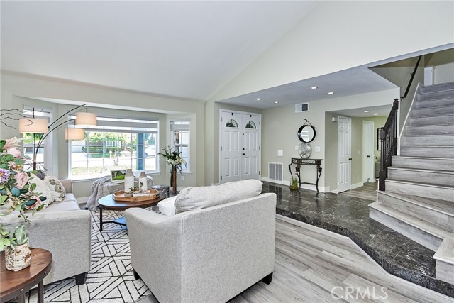 Detail Gallery Image 6 of 54 For 2185 Seaview Dr, Fullerton,  CA 92833 - 4 Beds | 2/1 Baths