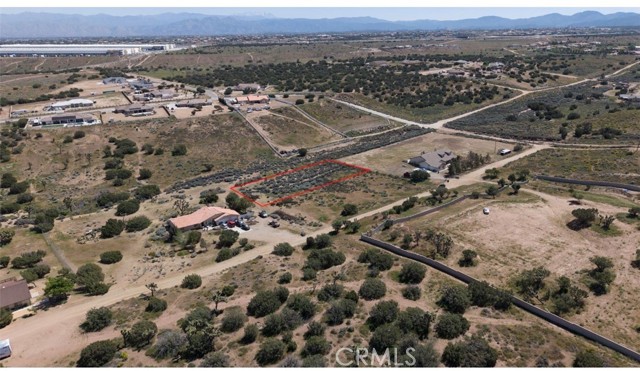 Detail Gallery Image 2 of 9 For 32 Verbena Rd, Oak Hills,  CA 92344 - – Beds | – Baths