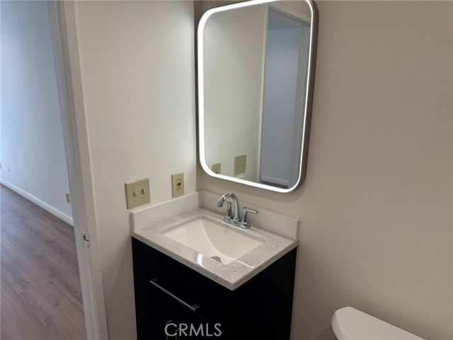 Detail Gallery Image 32 of 47 For 700 W 3rd, Santa Ana,  CA 92701 - 2 Beds | 2 Baths