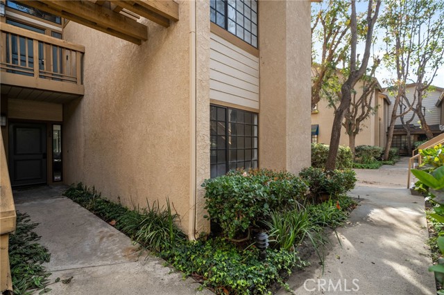 Detail Gallery Image 3 of 23 For 16211 Downey #68,  Paramount,  CA 90723 - 1 Beds | 1 Baths