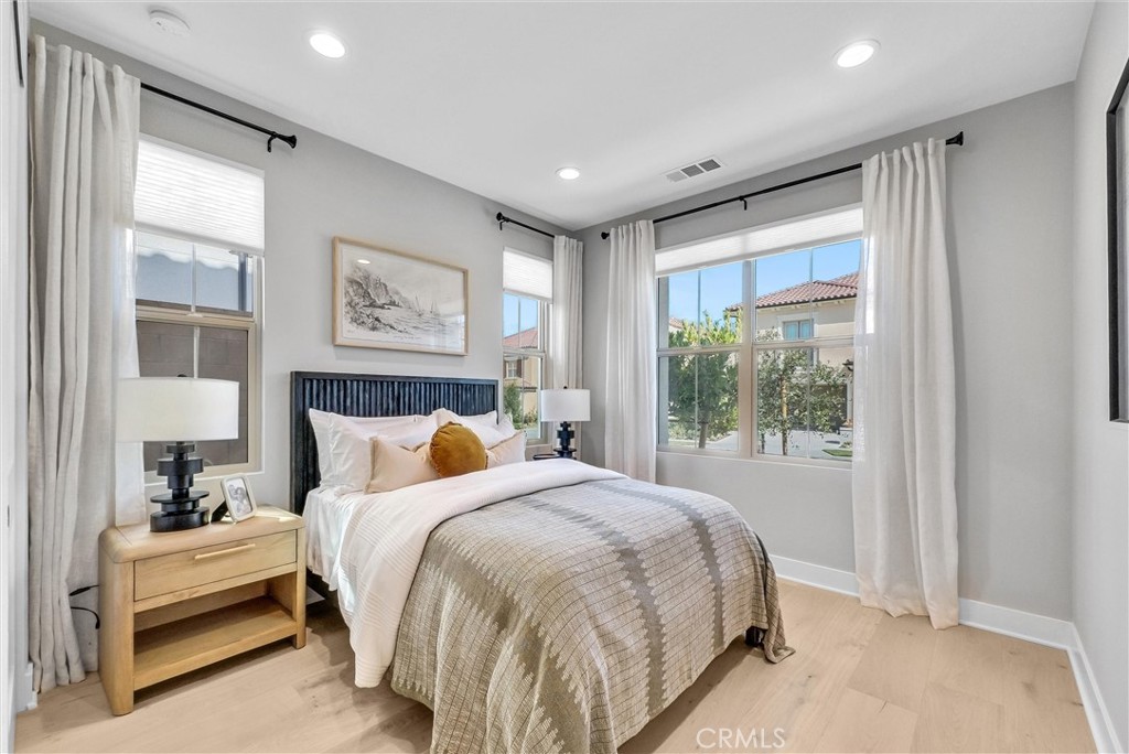 9d093da8 Ea78 454f B01c 437c04f7cca6