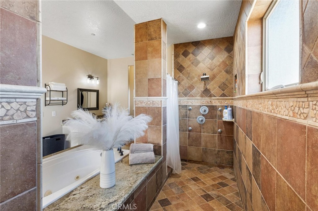 MLS #IV25271729 image #12