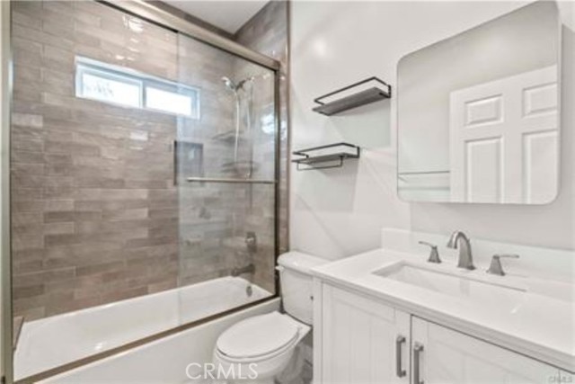 17165 Rinaldi Street, Granada Hills CA: https://media.crmls.org/medias/9d09b987-66d2-454a-af5a-6a3b9ebc5483.jpg