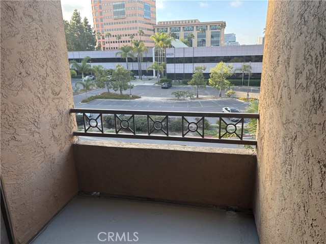 Detail Gallery Image 26 of 37 For 8889 Caminito Plaza Centro #7304,  San Diego,  CA 92122 - 2 Beds | 2 Baths