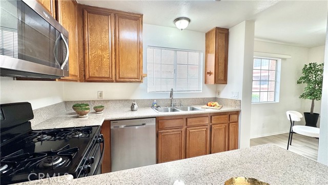 3101 Plaza Del Amo, Torrance CA: https://media.crmls.org/medias/9d0c7037-dbca-497c-b3e9-6762a53c465f.jpg