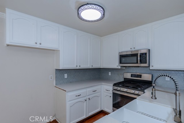 19134 Alamo Lane, Yorba Linda CA: https://media.crmls.org/medias/9d0cf996-cac5-4834-943a-53fdc10bc67d.jpg