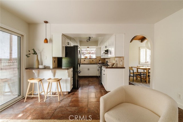 1541 Indiana Avenue, South Pasadena CA: https://media.crmls.org/medias/9d0d034b-a230-4fab-85d2-a65956683167.jpg