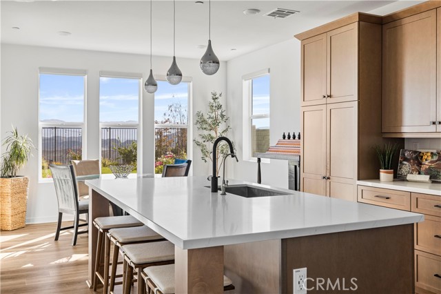 Detail Gallery Image 6 of 34 For 28528 Wildflower Terrace, Castaic,  CA 91384 - 3 Beds | 3 Baths