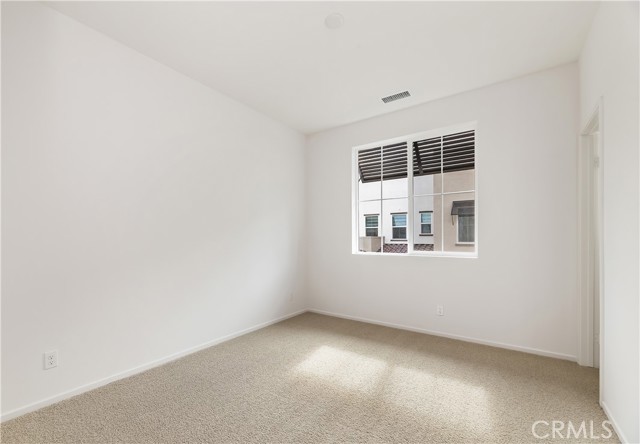 Detail Gallery Image 10 of 19 For 16139 Spicebush Ln, Chino,  CA 91708 - 3 Beds | 3/1 Baths
