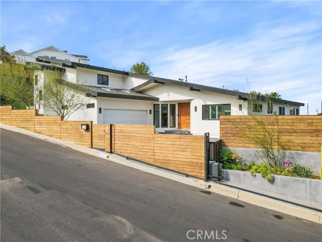 Detail Gallery Image 3 of 65 For 11308 Dona Teresa Dr, Studio City,  CA 91604 - 5 Beds | 4 Baths