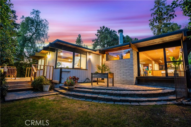 Detail Gallery Image 2 of 44 For 17442 Horace St, Granada Hills,  CA 91344 - 3 Beds | 3 Baths