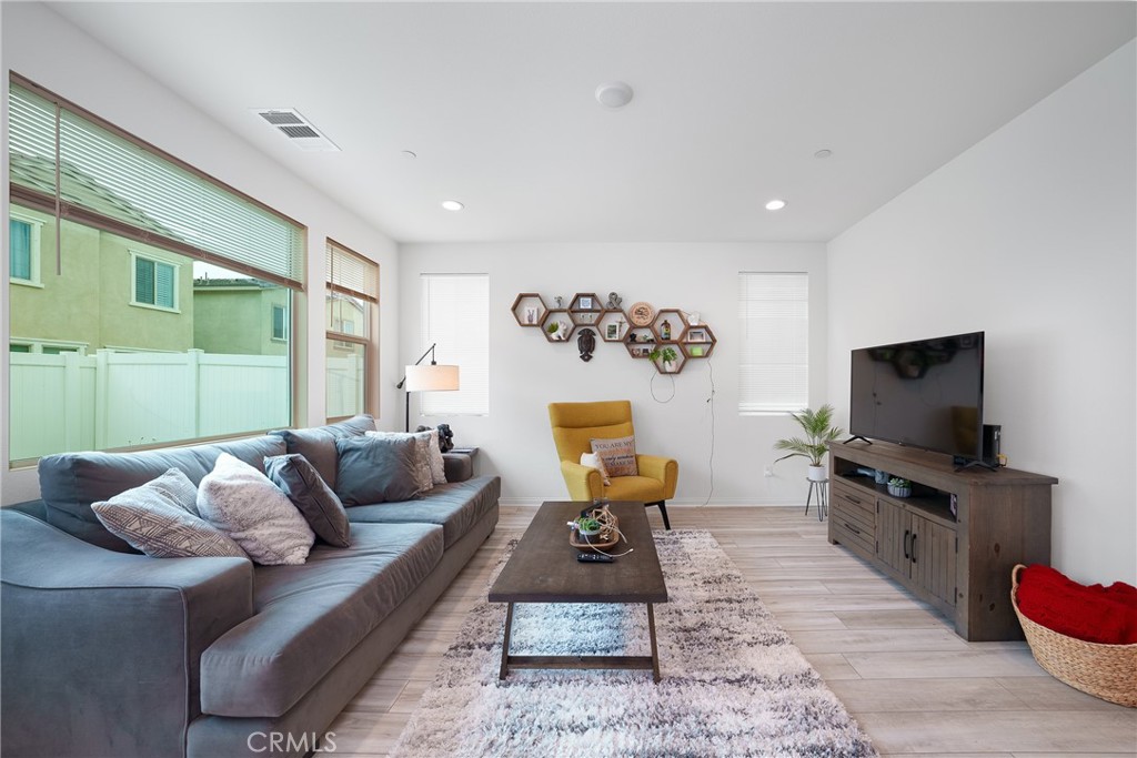 9D0F13F6 Ae3D 4470 8Bb7 Cb7C39Ed35B8 16417 Trailblazer Avenue, Chino, Ca 91708 &Lt;Span Style='BackgroundColor:transparent;Padding:0Px;'&Gt; &Lt;Small&Gt; &Lt;I&Gt; &Lt;/I&Gt; &Lt;/Small&Gt;&Lt;/Span&Gt;