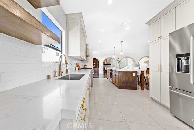 Detail Gallery Image 14 of 74 For 2950 N Lincoln St, Burbank,  CA 91504 - 3 Beds | 2 Baths