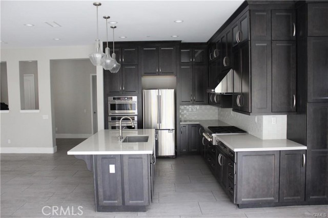 Detail Gallery Image 3 of 9 For 57 Stanza, Irvine,  CA 92620 - 4 Beds | 4 Baths