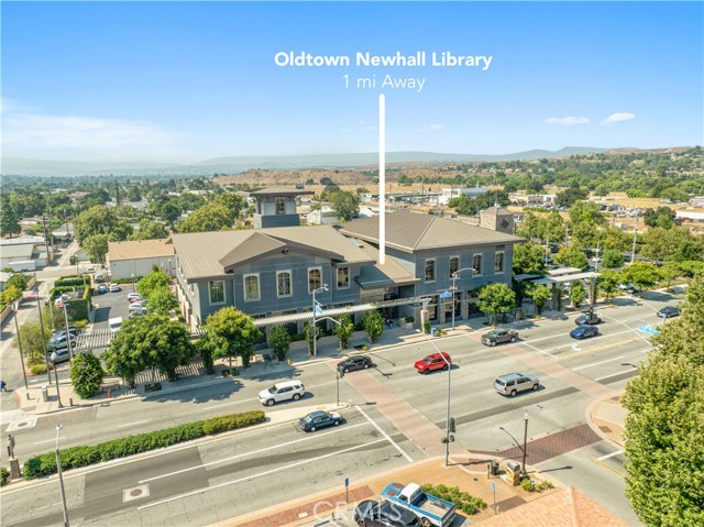 24540 Acorn Court, Newhall CA: https://media.crmls.org/medias/9d1197a8-cec8-4a45-9040-84af83ed095f.jpg