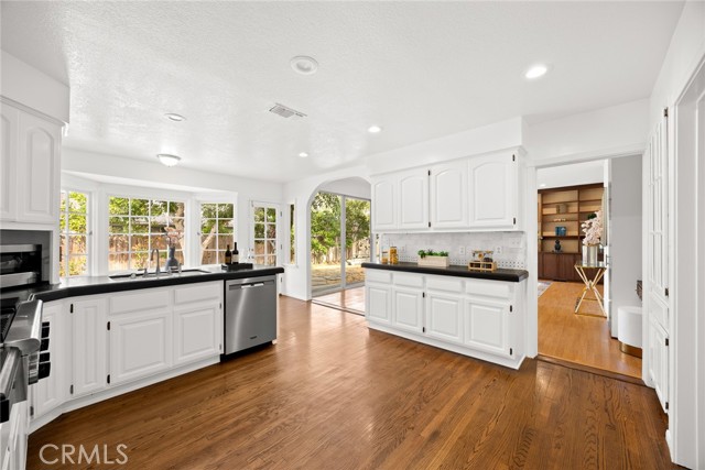 Detail Gallery Image 22 of 51 For 989 Winston Ave, San Marino,  CA 91108 - 4 Beds | 3 Baths