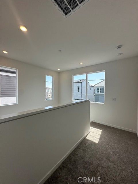 Detail Gallery Image 5 of 15 For 4405 S Fairmount Paseo, Ontario,  CA 91762 - 3 Beds | 2/1 Baths