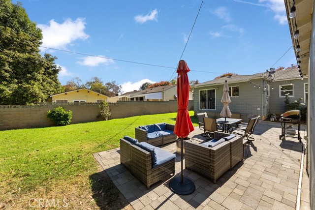 213 East 45th Street, Long Beach CA: https://media.crmls.org/medias/9d149fd7-6717-4a3f-b268-57da117e2a51.jpg
