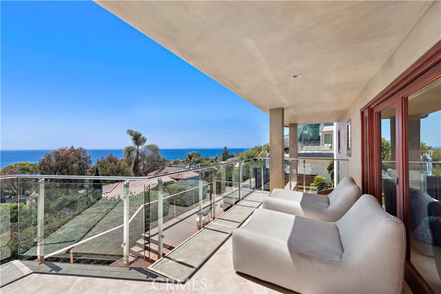 Detail Gallery Image 19 of 39 For 612 Allview Pl, Laguna Beach,  CA 92651 - 3 Beds | 3/1 Baths