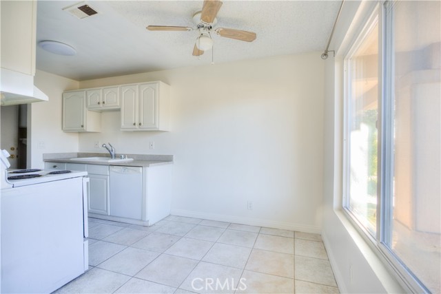 Detail Gallery Image 7 of 32 For 1264 S Diamond Bar, Diamond Bar,  CA 91765 - 3 Beds | 1/1 Baths