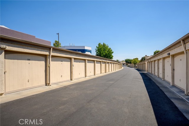 23735 Del Monte Drive, Valencia CA: https://media.crmls.org/medias/9d152fd0-ad03-4396-9025-f0e4bd0f65a1.jpg