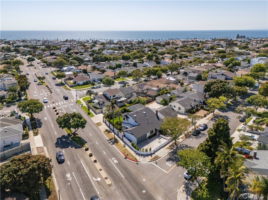 https://media.crmls.org/medias/9d153520-a720-4ed8-88e2-a0eeaf507b83.jpg?preset=X-Large