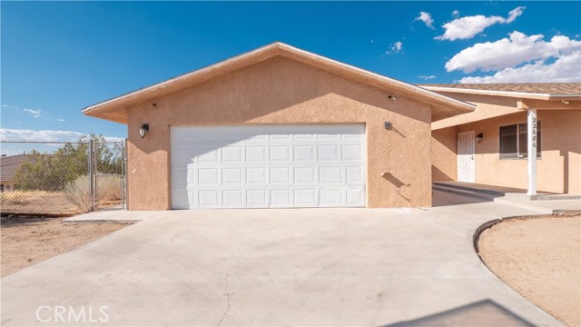 Detail Gallery Image 4 of 45 For 22686 Roundup Way, Apple Valley,  CA 92308 - 4 Beds | 2 Baths