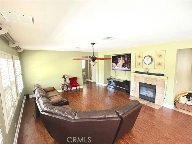 Detail Gallery Image 13 of 30 For 278 Overleaf Way, San Jacinto,  CA 92582 - 5 Beds | 4 Baths