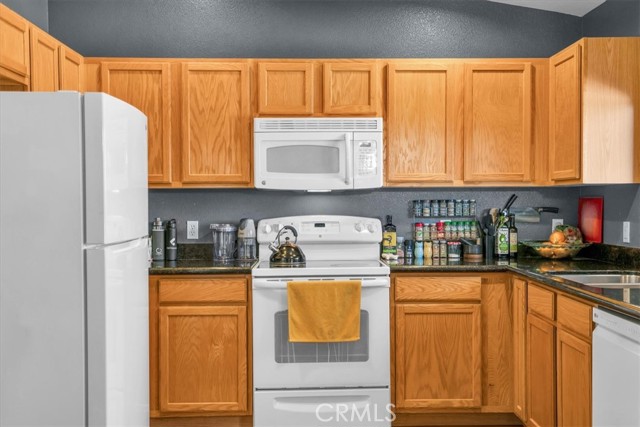 Detail Gallery Image 11 of 40 For 6752 Manzanita Ave, Twentynine Palms,  CA 92277 - 3 Beds | 2 Baths