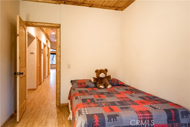 Detail Gallery Image 27 of 42 For 826 Boulder, Big Bear Lake,  CA 92315 - 3 Beds | 2/1 Baths