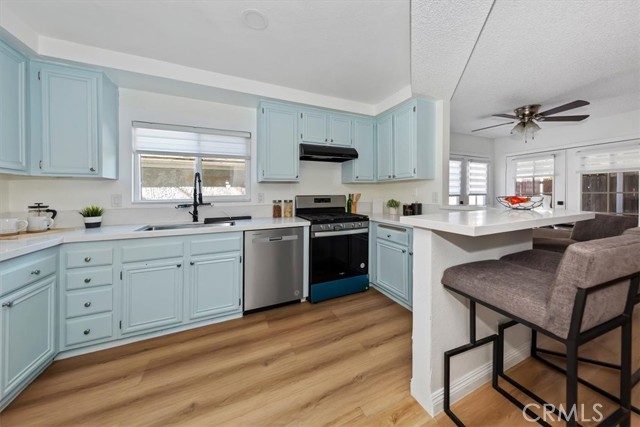 Detail Gallery Image 2 of 24 For 12235 Clover #169,  Pacoima,  CA 91331 - 3 Beds | 2/1 Baths