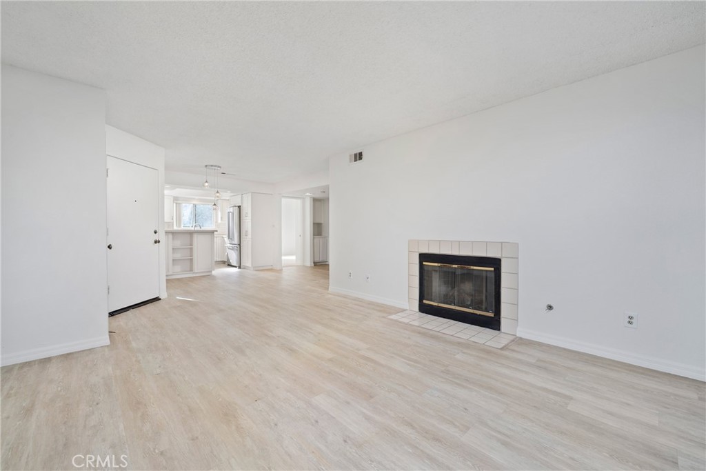 9d1996de 573a 49e1 8a41 22caa8e507b4