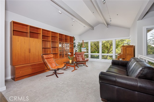 Detail Gallery Image 9 of 58 For 31561 Peppertree Bend, San Juan Capistrano,  CA 92675 - 5 Beds | 3/1 Baths