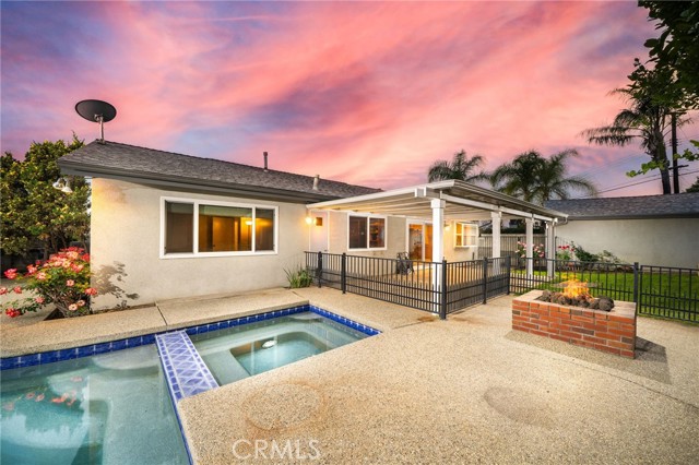 1435 E Dalton Avenue, Glendora CA: https://media.crmls.org/medias/9d1a95a1-40a6-4557-a8e4-f175feb64df3.jpg