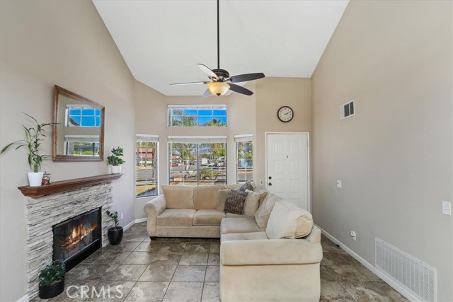 Detail Gallery Image 8 of 41 For 27025 Rock Bluff, Temecula,  CA 92591 - 4 Beds | 2/1 Baths