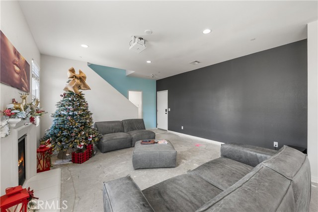 Detail Gallery Image 24 of 60 For 2517 San Madrid, Rosamond,  CA 93560 - 3 Beds | 2/1 Baths