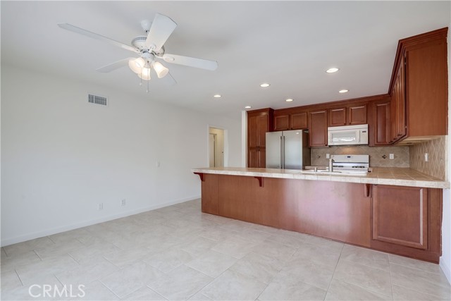 32146 Paseo Sanchez, San Juan Capistrano CA: https://media.crmls.org/medias/9d1c9faf-9d75-4219-b56f-c506efefc1cd.jpg