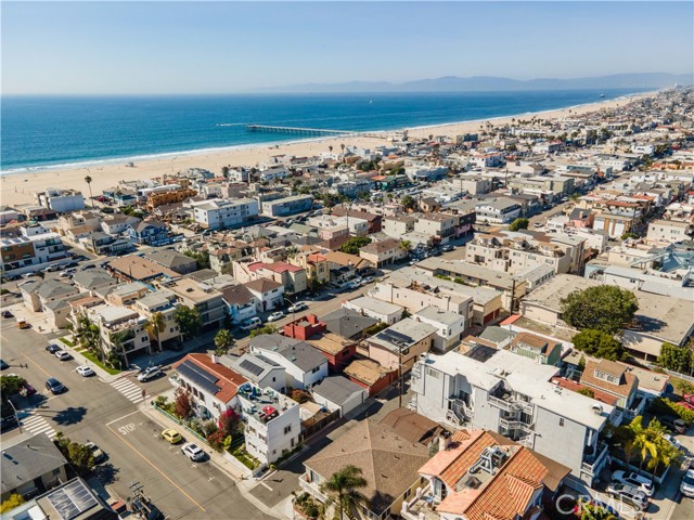 620 Manhattan Avenue, Hermosa Beach, California 90254, 3 Bedrooms Bedrooms, ,3 BathroomsBathrooms,Residential,Sold,Manhattan,SB21222034