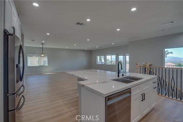 Detail Gallery Image 9 of 32 For 14473 Dove Canyon, Riverside,  CA 92503 - 4 Beds | 3 Baths