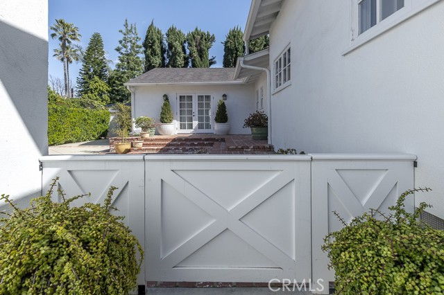 Detail Gallery Image 36 of 38 For 15253 Sutton St, Sherman Oaks,  CA 91403 - 3 Beds | 2/1 Baths