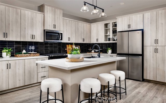 Detail Gallery Image 4 of 65 For 4193 S Limecrest Paseo #50,  Ontario,  CA 91761 - 3 Beds | 2/1 Baths