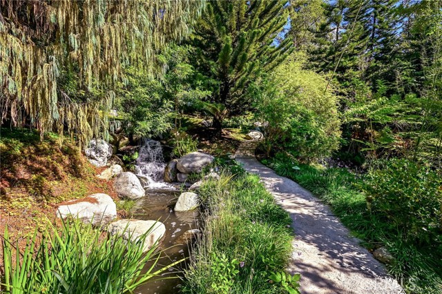 Detail Gallery Image 30 of 37 For 2756 Pine Creek, Fullerton,  CA 92835 - 1 Beds | 1/1 Baths