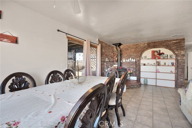 Detail Gallery Image 13 of 35 For 35391 Western Dr, Barstow,  CA 92311 - 3 Beds | 1/1 Baths