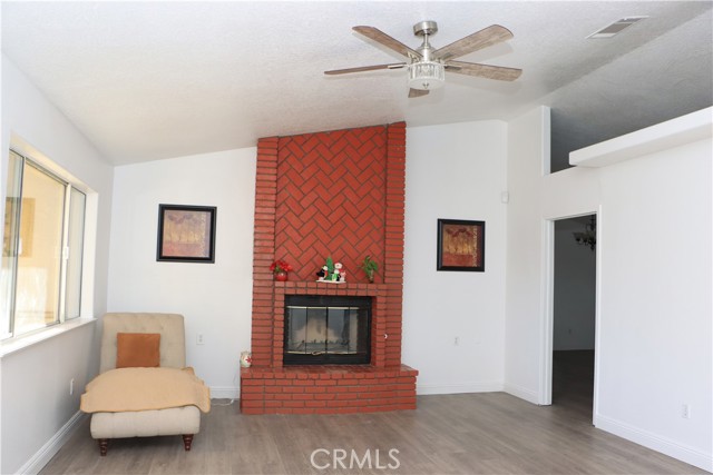 15742 Muscatel, Hesperia CA: https://media.crmls.org/medias/9d20fe2f-83cd-45d7-93f7-8dfd0a2e10f8.jpg