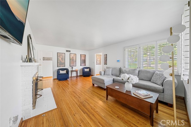 Detail Gallery Image 9 of 56 For 726 E Sierra Madre Ave, Glendora,  CA 91741 - 5 Beds | 2/1 Baths