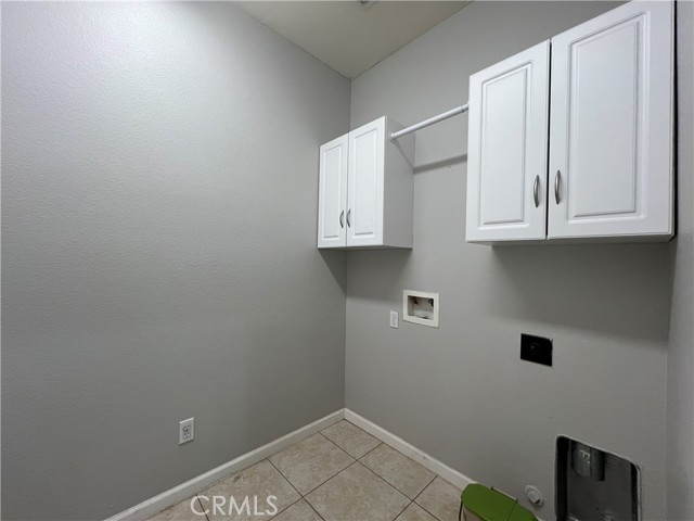 Detail Gallery Image 5 of 22 For 3585 Santiago Ave, Merced,  CA 95348 - 3 Beds | 2 Baths