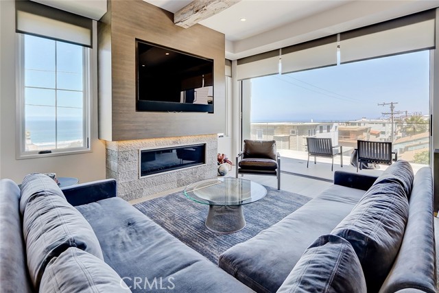 Detail Gallery Image 26 of 38 For 216 4th St, Manhattan Beach,  CA 90266 - 3 Beds | 5 Baths